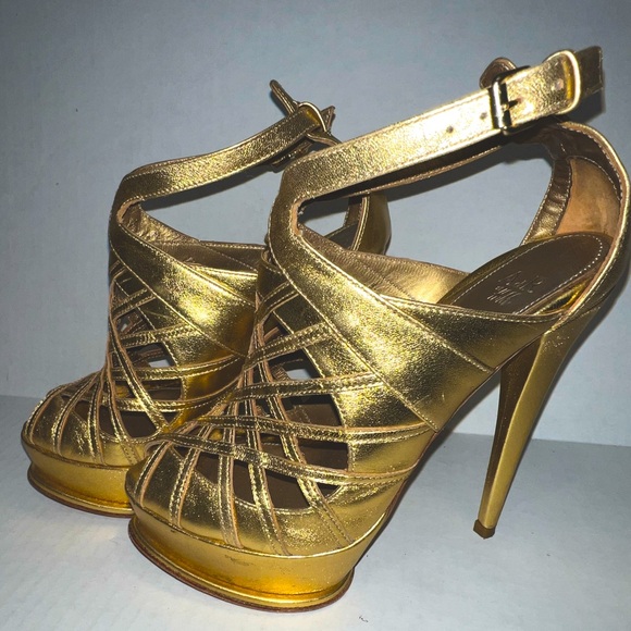 ANNA DELLO RUSSO X H&M Gold Platform Stiletto Heels ✨ - Picture 3 of 13